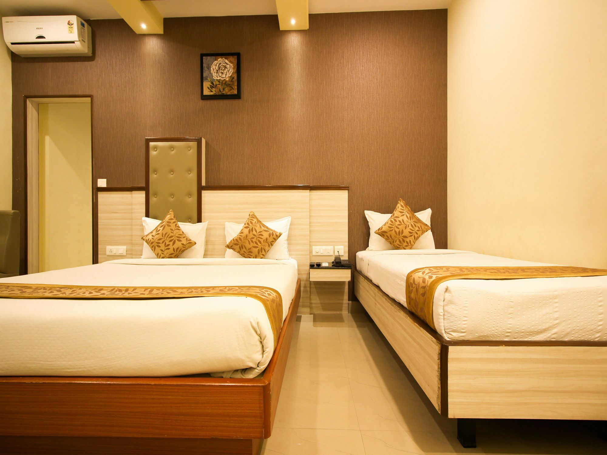 Oyo 6960 Kengeri Hotel Bangalore Bagian luar foto