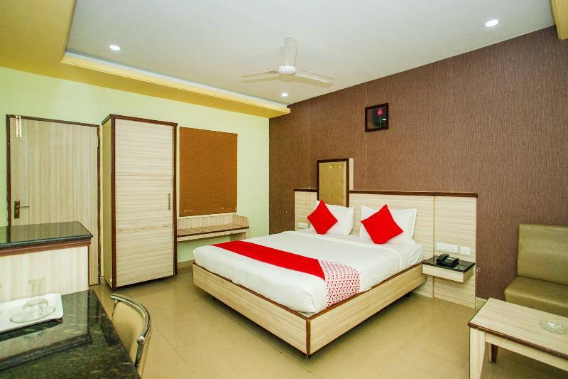 Oyo 6960 Kengeri Hotel Bangalore Bagian luar foto