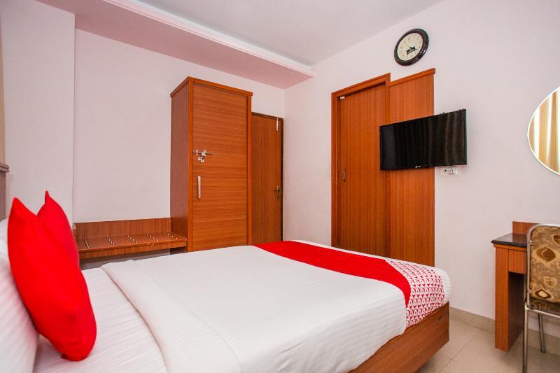 Oyo 6960 Kengeri Hotel Bangalore Bagian luar foto
