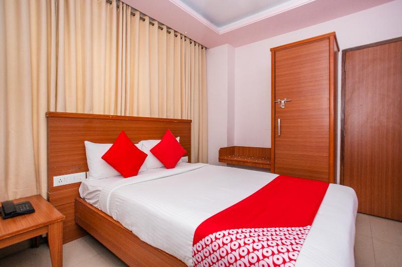 Oyo 6960 Kengeri Hotel Bangalore Bagian luar foto